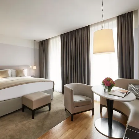 Sofitel Arc De Triomphe 5* Paris