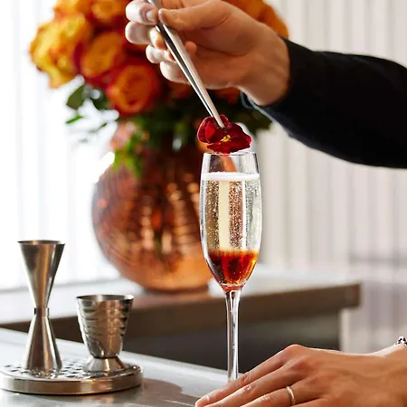 Sofitel Arc De Triomphe 5* Paris