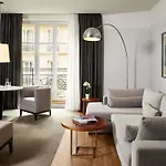 Sofitel Arc De Triomphe 5*