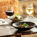 Sofitel Arc De Triomphe Hotel 5*