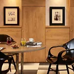 Sofitel Arc De Triomphe 5* Párizs