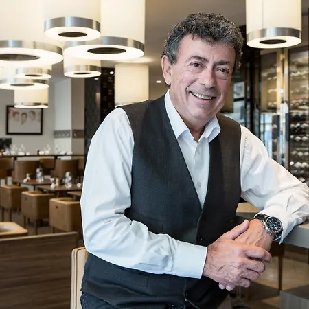 Hotel Sofitel Arc De Triomphe Paris