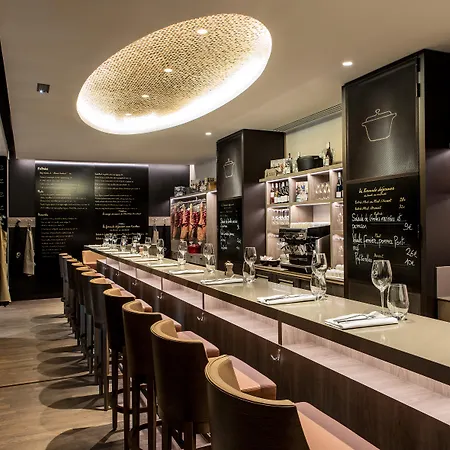 Hotell Sofitel Arc De Triomphe