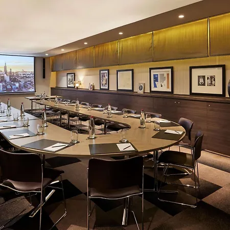 Hotell Sofitel Arc De Triomphe 5*