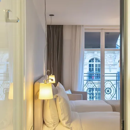 Sofitel Arc De Triomphe 5*