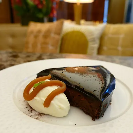 Sofitel Arc De Triomphe Otel