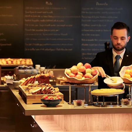 Hotel Sofitel Arc De Triomphe