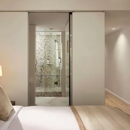 Sofitel Arc De Triomphe Otel