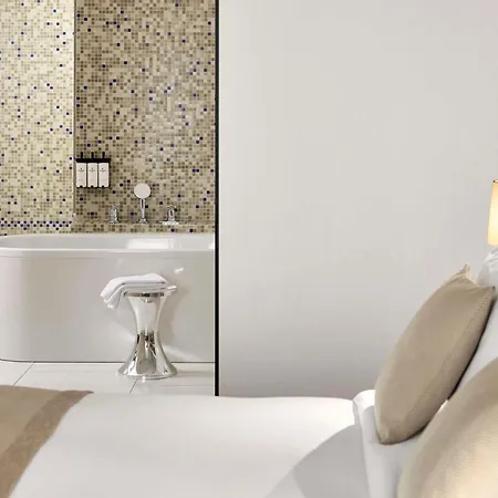 מלון Sofitel Arc De Triomphe פריז