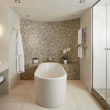 Sofitel Arc De Triomphe
