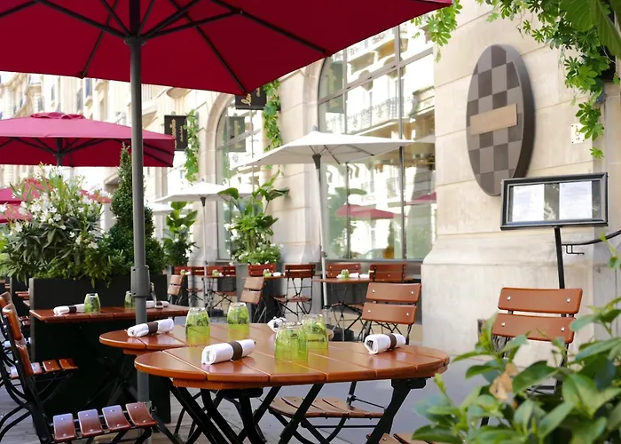 Sofitel Arc De Triomphe 5*