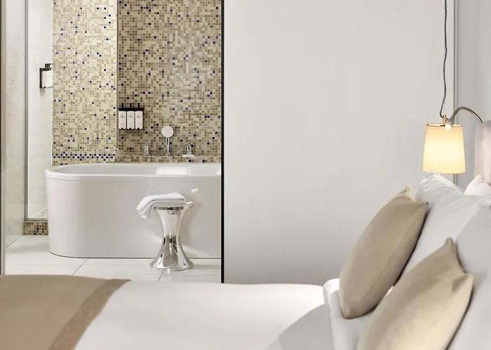 מלון Sofitel Arc De Triomphe פריז