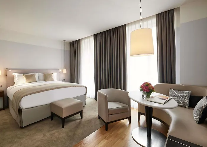 Sofitel Arc De Triomphe מלון פריז