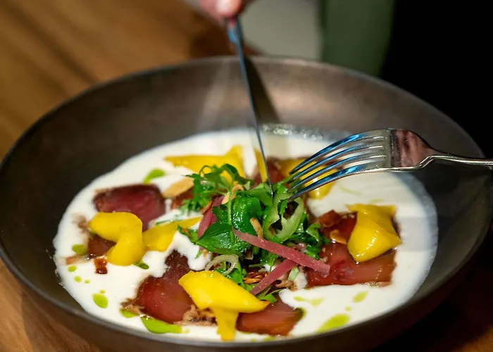 מלון Sofitel Arc De Triomphe 5*