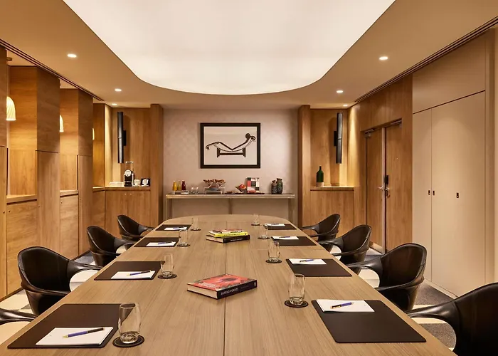 Sofitel Arc De Triomphe מלון פריז