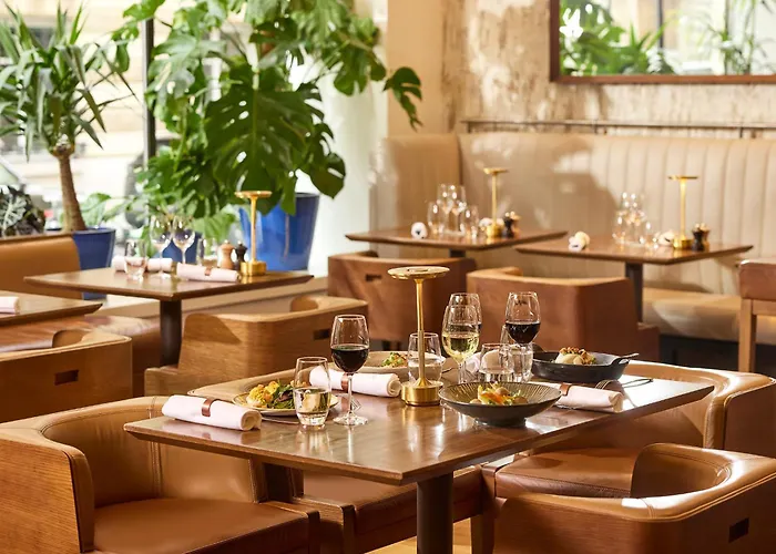 Hotel Sofitel Arc De Triomphe 5*