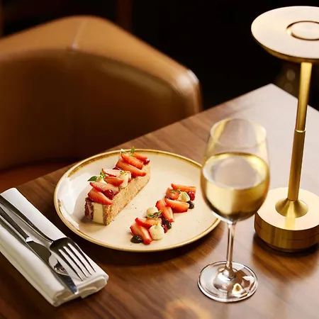 Sofitel Arc De Triomphe Paris