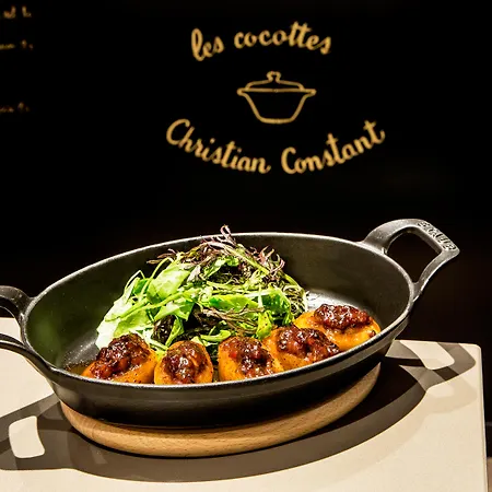 Sofitel Arc De Triomphe Hotel 5*