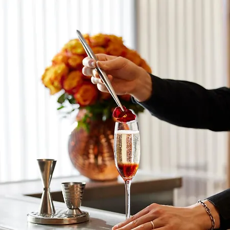 Otel Sofitel Arc De Triomphe