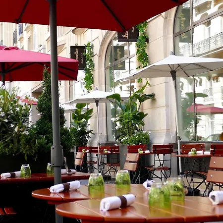 ホテル ソフィテル アルク ドゥ トリオンフ