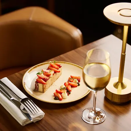 ホテル ソフィテル アルク ドゥ トリオンフ パリ